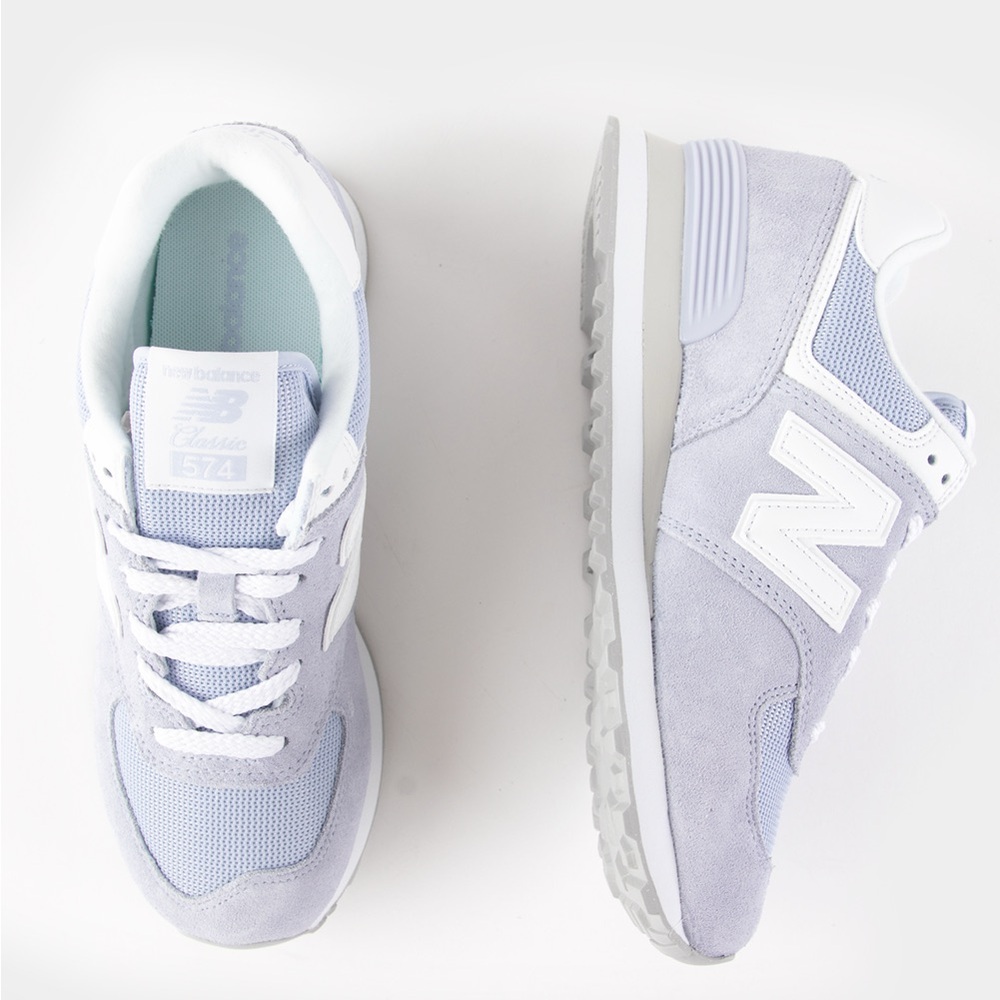 New Balance Light Purple Sneakers